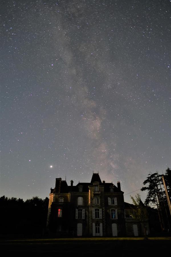 Couette-café Chateau Vary 3*