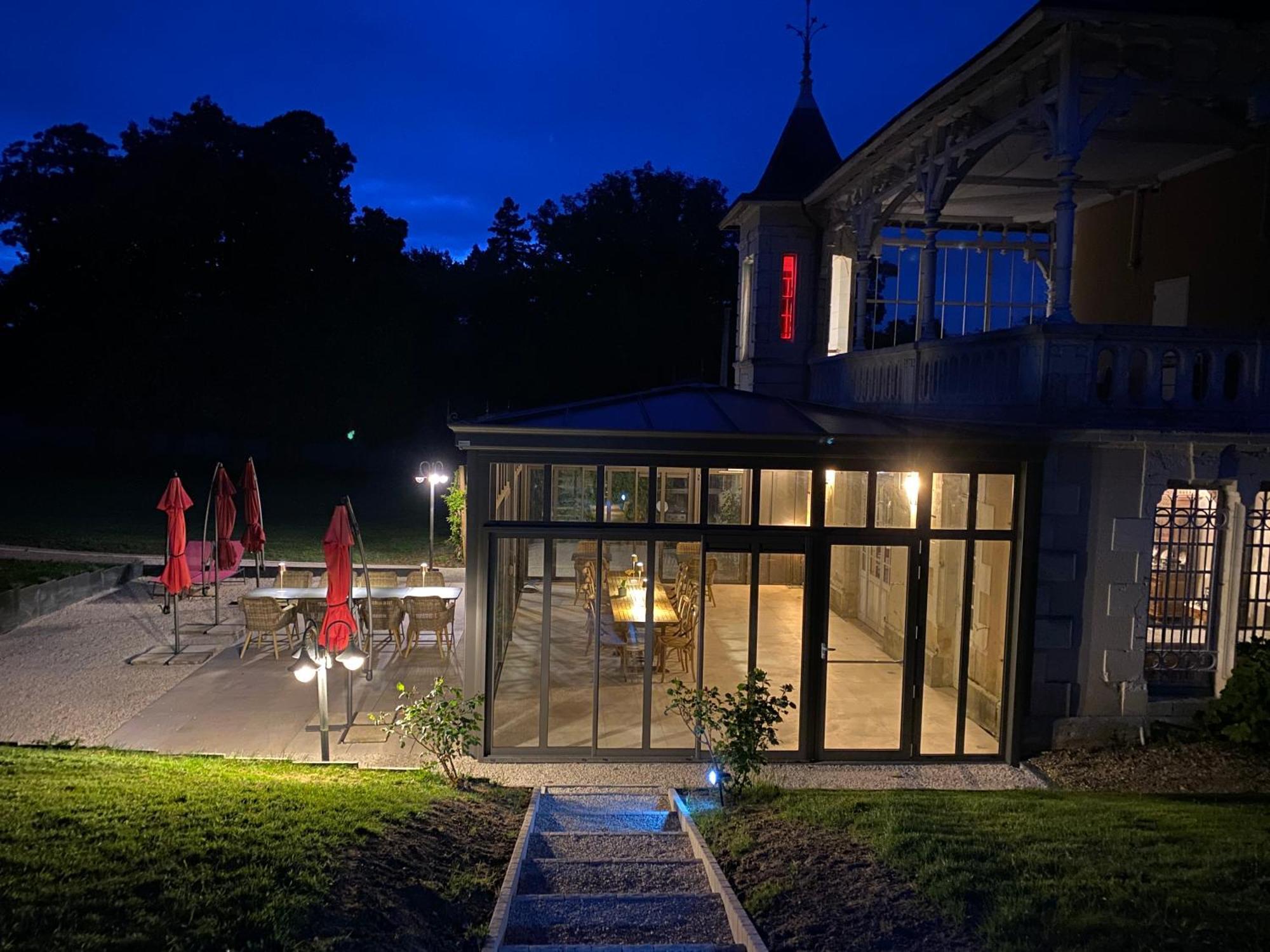 Chateau Vary Bed and breakfast
