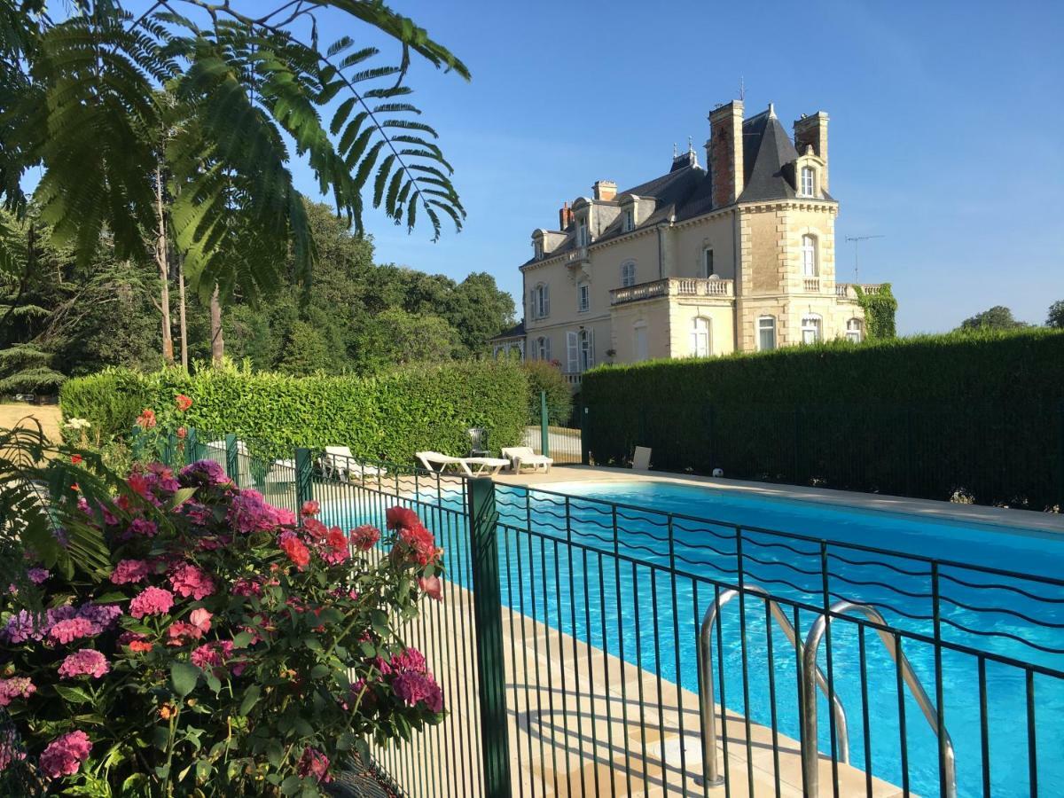 Chateau Vary Bed and breakfast 3*