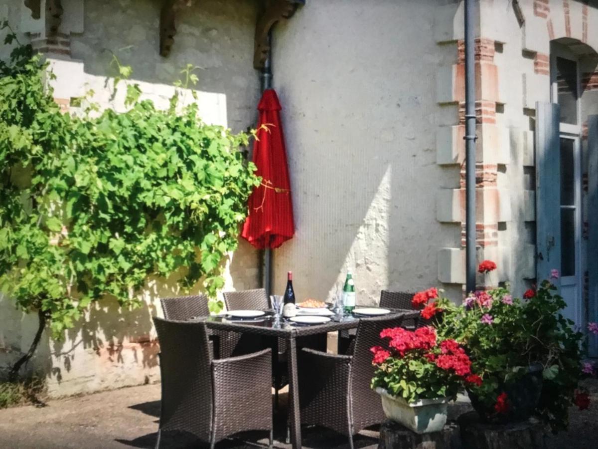 Couette-café Chateau Vary 3*